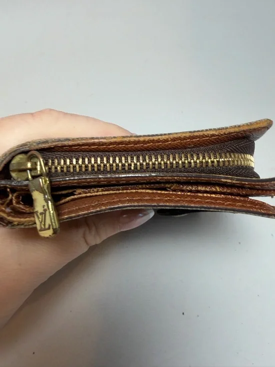 Louis Vuitton Zippy monogram compact wallet - Picture 10 of 15
